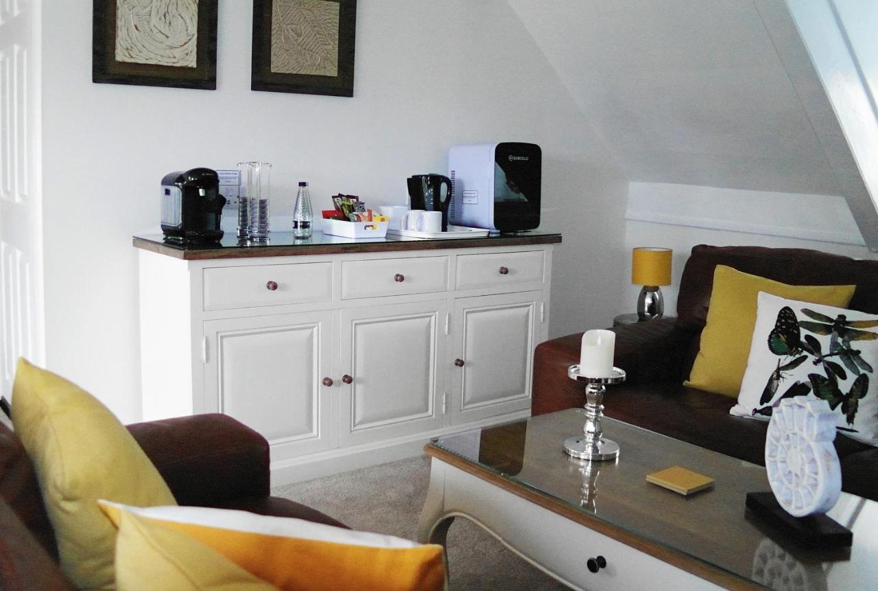 White Linen Whitby, Room Only Ngoại thất bức ảnh