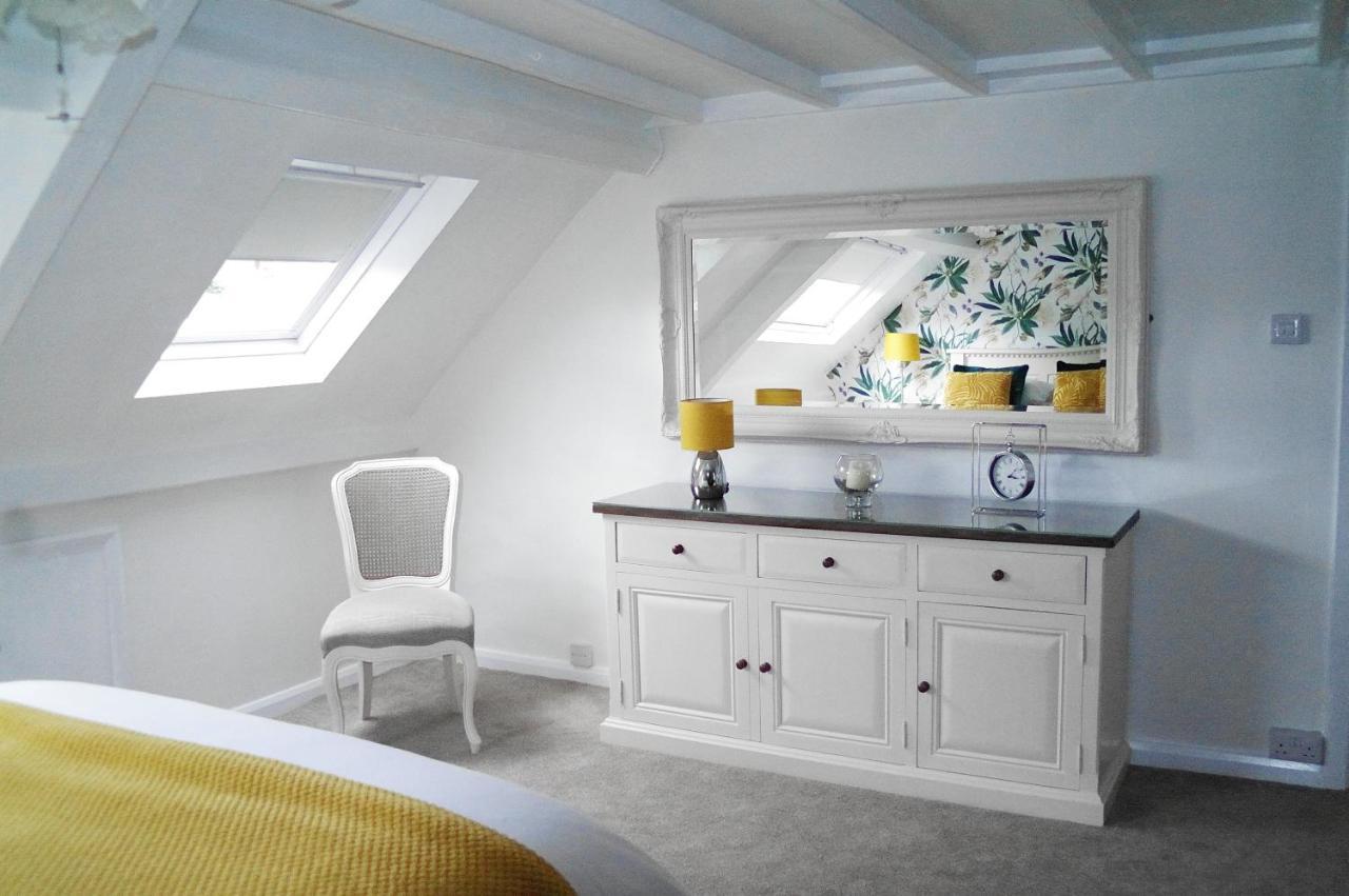 White Linen Whitby, Room Only Ngoại thất bức ảnh