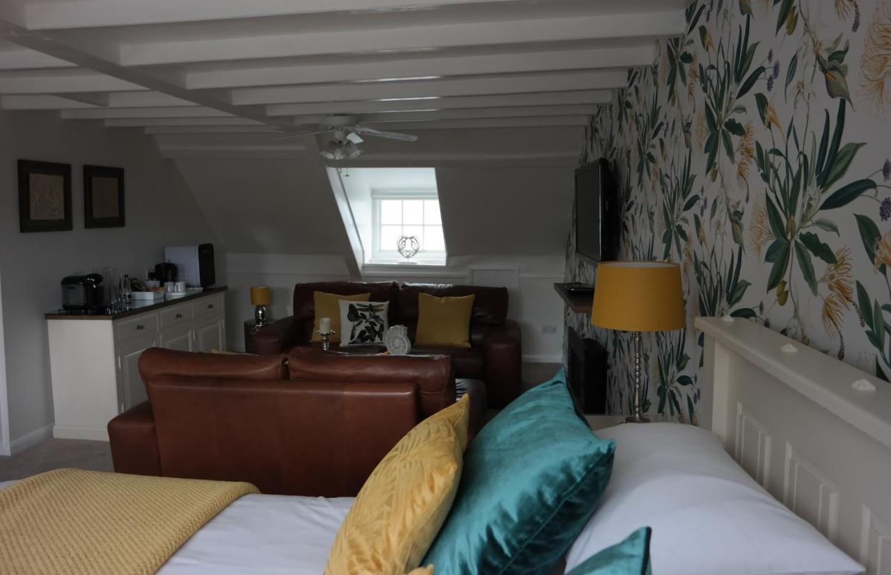 White Linen Whitby, Room Only Ngoại thất bức ảnh