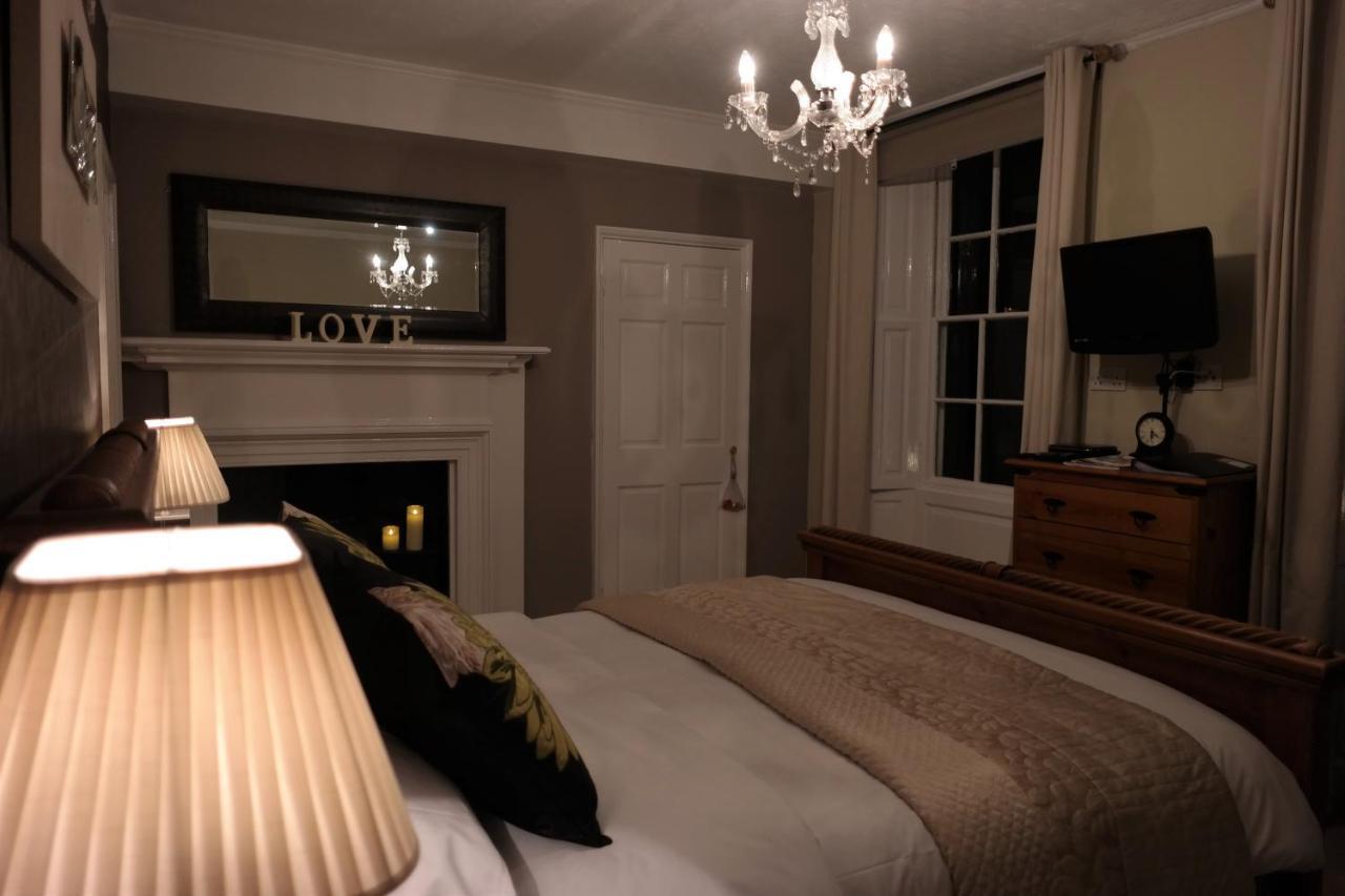 White Linen Whitby, Room Only Ngoại thất bức ảnh
