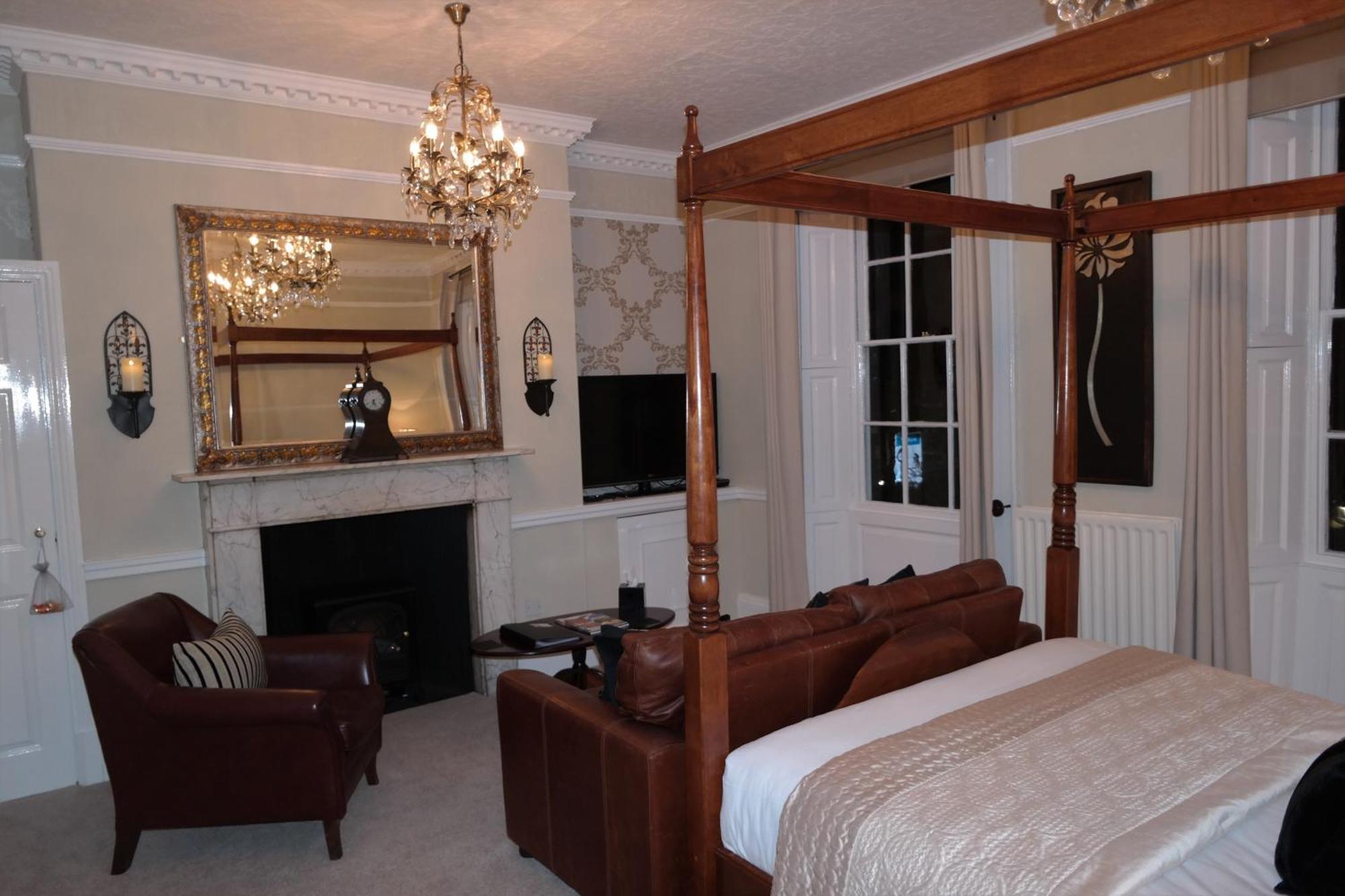 White Linen Whitby, Room Only Ngoại thất bức ảnh